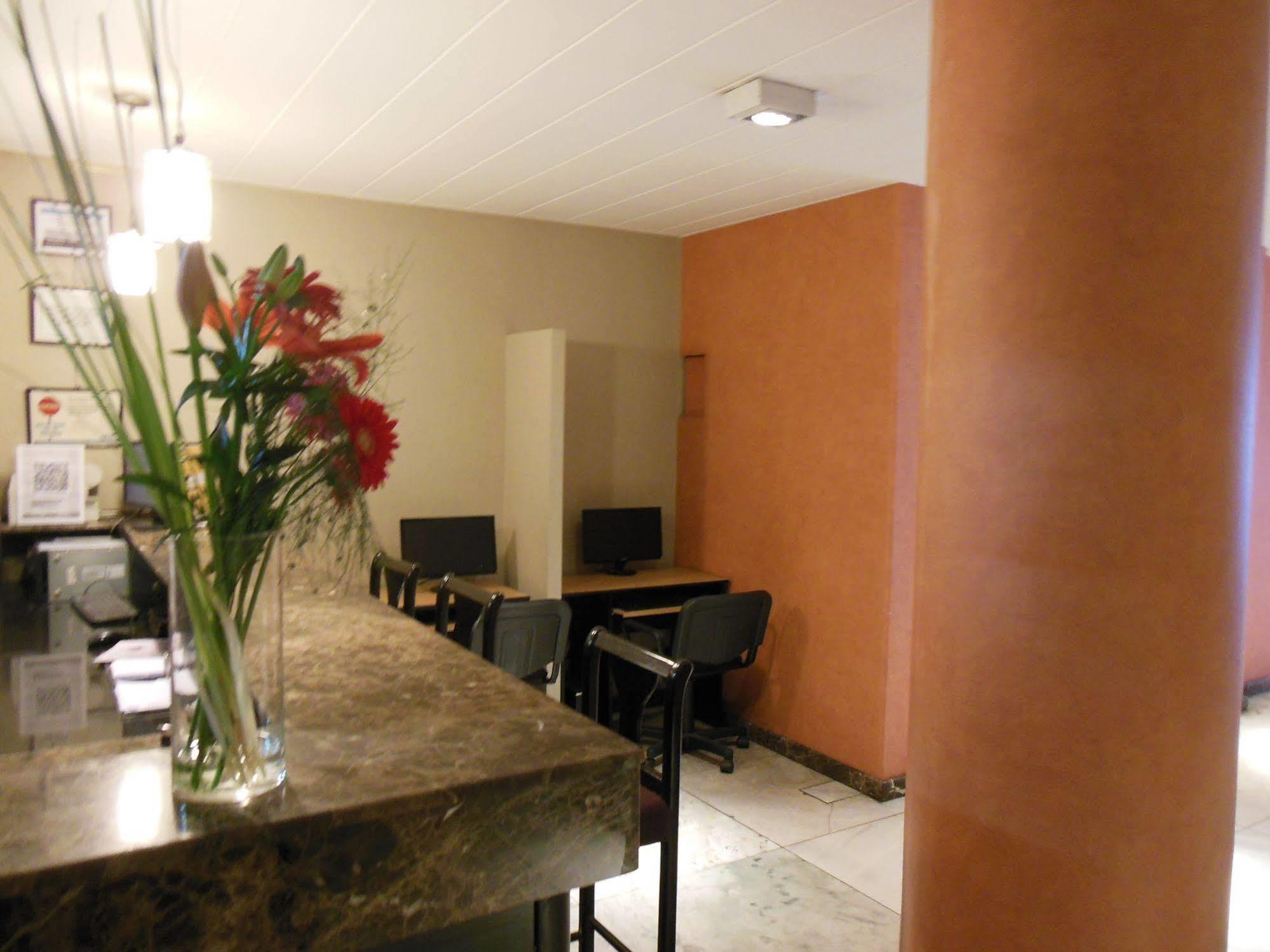 בואנוס איירס Hotel Impala מראה חיצוני תמונה
